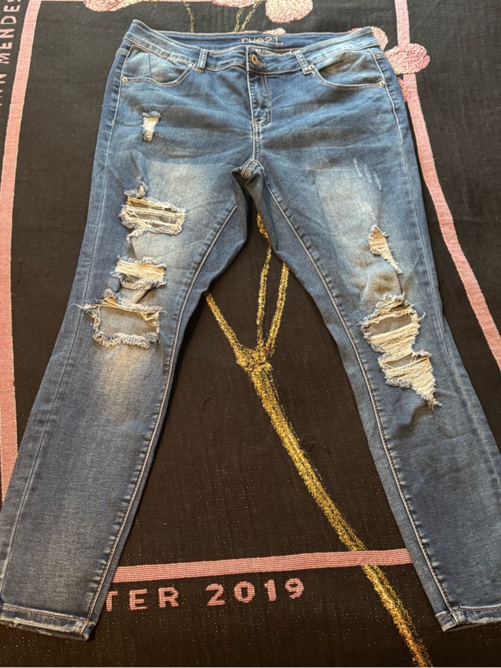 Rue21 Women's Distressed Light Blue Skinny Jeggings